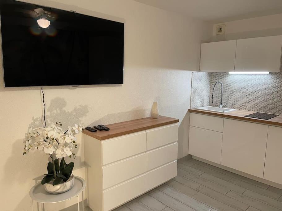 Appart Frontignan Sur La Plage, Piscine, Wifi, Tv, Netflix Екстериор снимка
